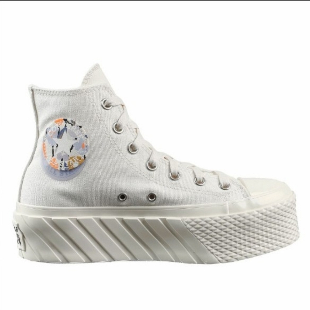 Converse Platform CTAS Lift 2X "We Are Stronger Together" Women's sz 6 *NEW*